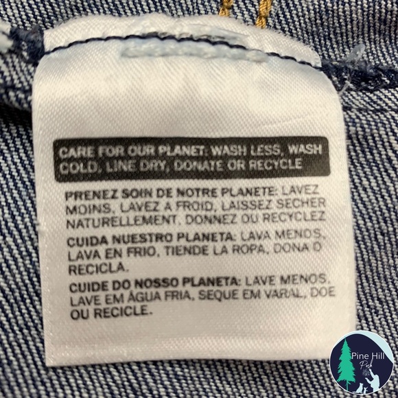 SOLD Levis Jacket Womens Small Levi Strauss Red Tab Blue Denim Cropped Trucker - Picture 8 of 10